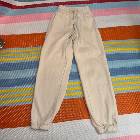 H&M Pants - H&M Beige Sweatpants Women’s Size X-Small